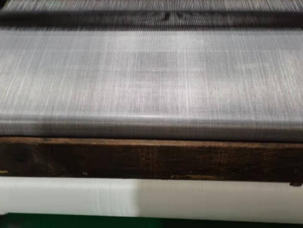 中碱玻璃纤维布