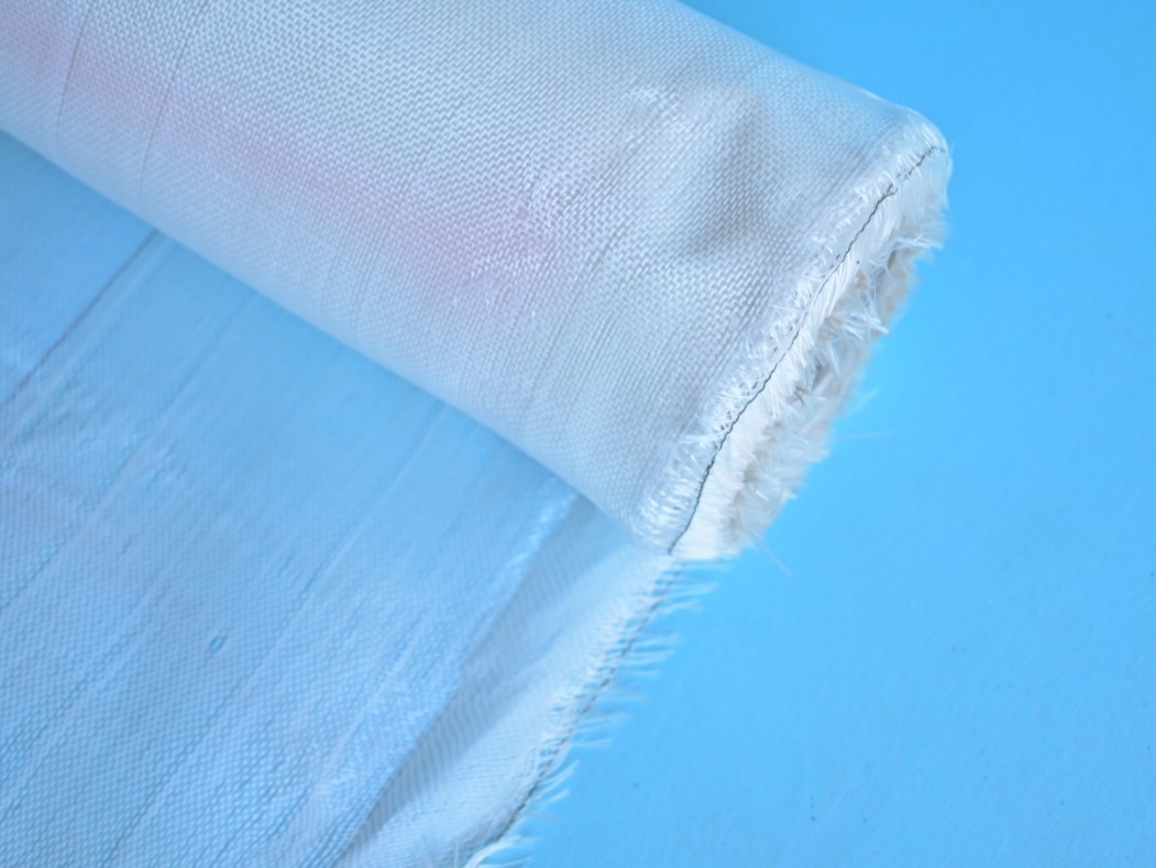 中碱玻璃纤维布