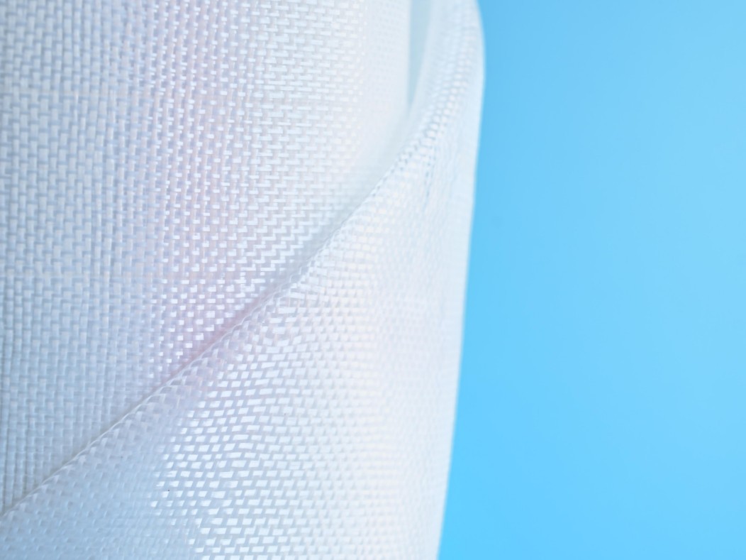 中碱玻璃纤维布