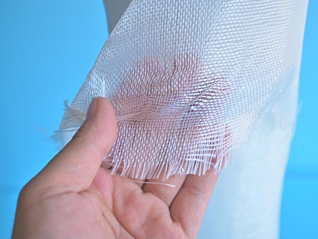 中碱玻璃纤维布