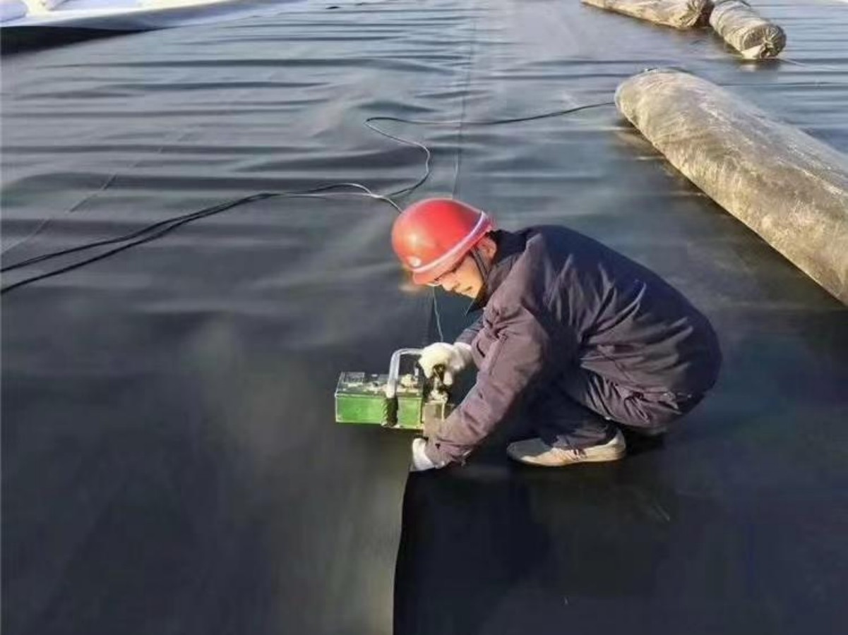 从原材料到施工：SBS防水卷材的生产工艺与关键性能指标科普指南