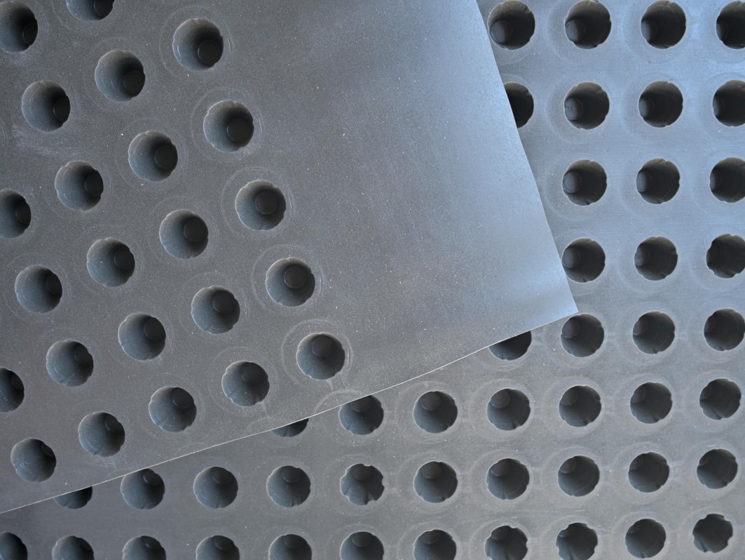 HDPE排水板(卷排)