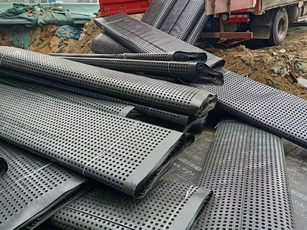 HDPE排水板(卷排)